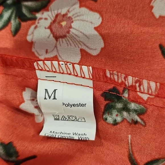 Shein floral bell sleeve rushed bust mini dress. Size M - Picture 8 of 9